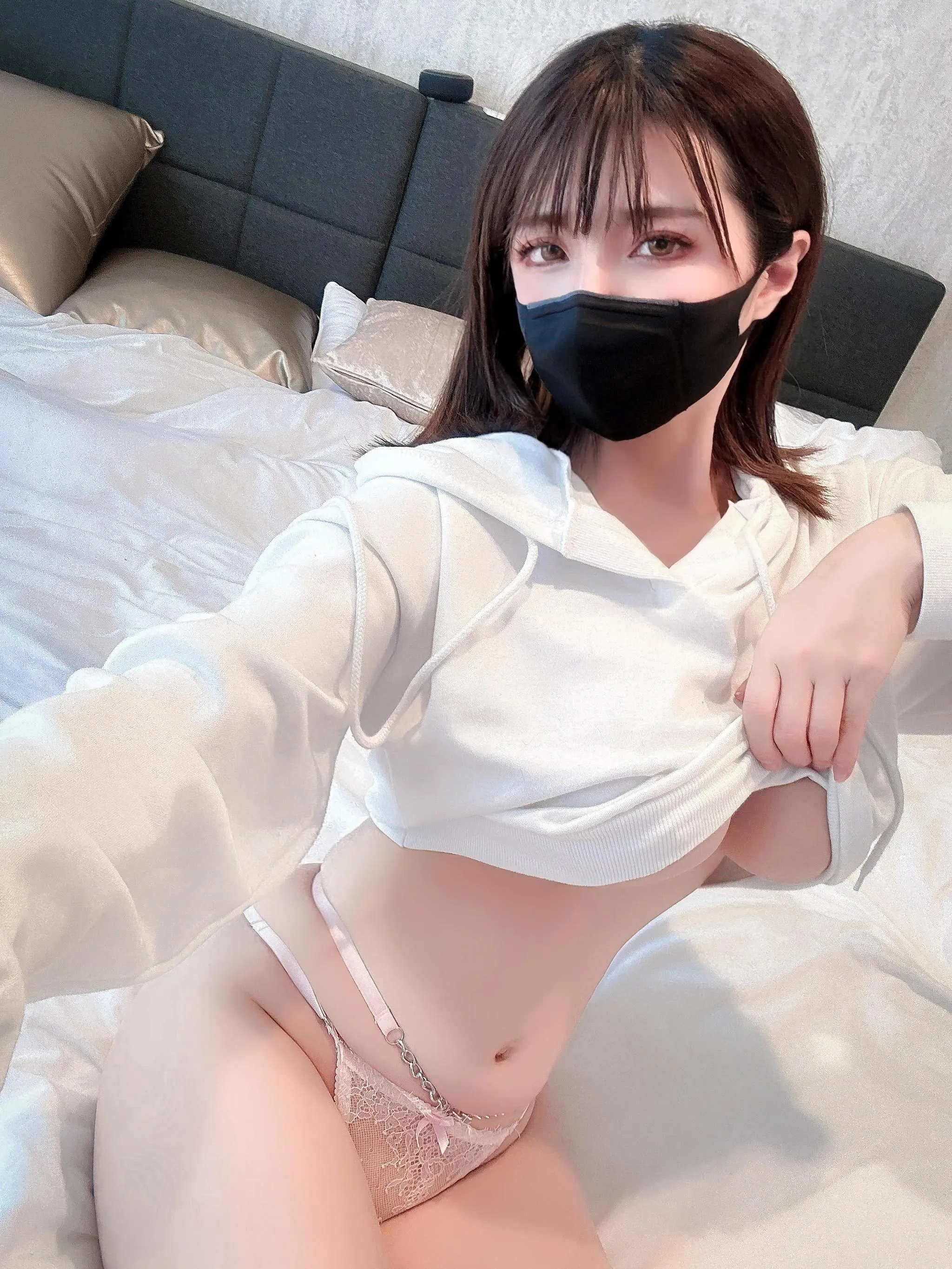 Uriうり – NO.022 Fantia2023-01月会员订阅合集-2023-01-07 マスク配信者ちゃん33sheets [33P]插图